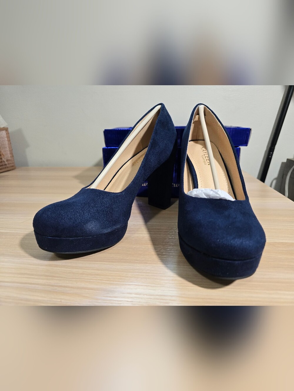 Women's Navy Suede Platform Pumps With A Block Heel - Picture 7 of 7